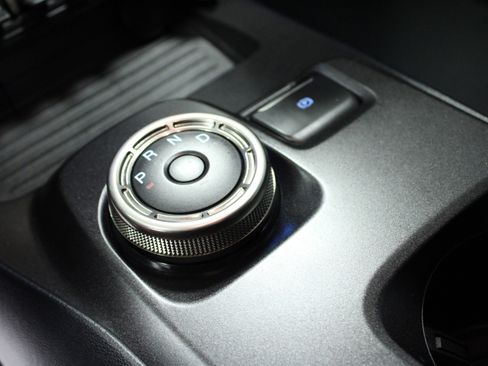 Used 2020 Ford Mustang Shelby GT500 w/ Technology Package image 21