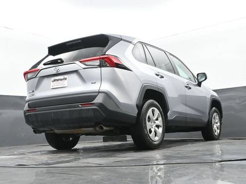 Used 2023 Toyota RAV4 LE FWD image 11