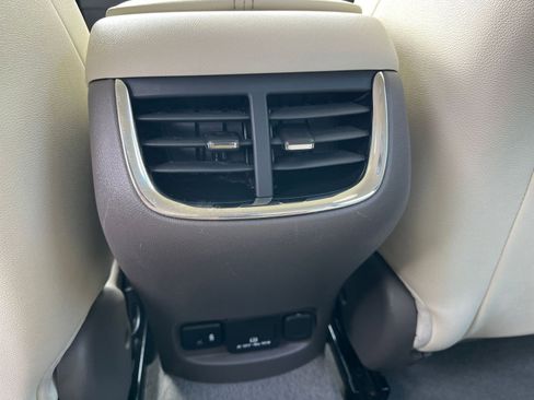 Used 2024 Chevrolet Malibu LT image 23