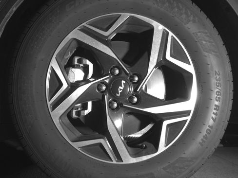 Used 2025 Kia Sportage LX image 12