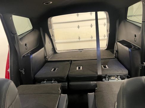 Used 2024 Buick Enclave Premium image 29