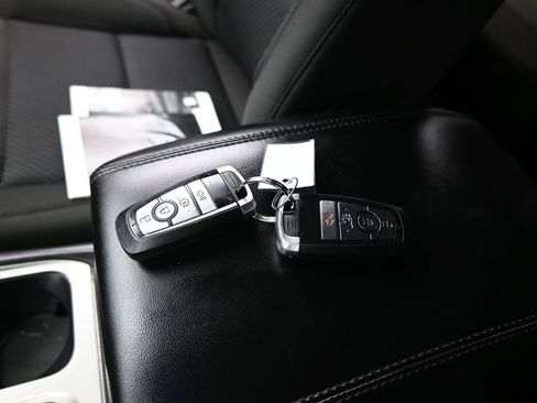 Certified 2022 Ford Explorer XLT image 17