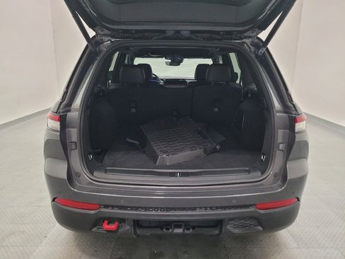 Used 2022 Jeep Grand Cherokee Trailhawk AWD/4WD image 29