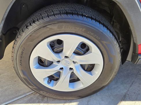 Used 2023 Toyota RAV4 LE image 10