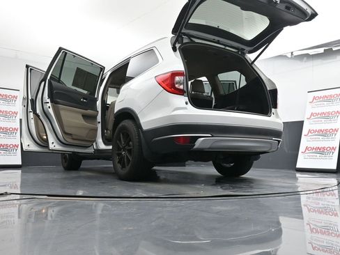 Used 2021 Honda Pilot Touring image 46