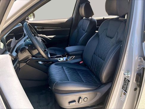 Used 2025 Kia Telluride EX X-Line AWD/4WD image 8