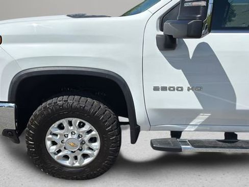 Used 2024 Chevrolet Silverado 2500 LTZ AWD/4WD image 37