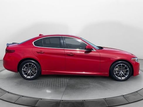 Used 2019 Alfa Romeo Giulia AWD w/ Cold Weather Package image 6