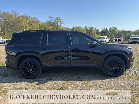 Certified 2025 Chevrolet Traverse LT w/ Midnight/Sport Edition image 6
