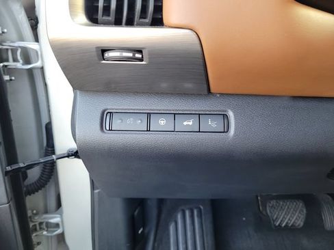 Used 2023 Nissan Pathfinder Platinum w/ Cargo Package AWD/4WD image 22