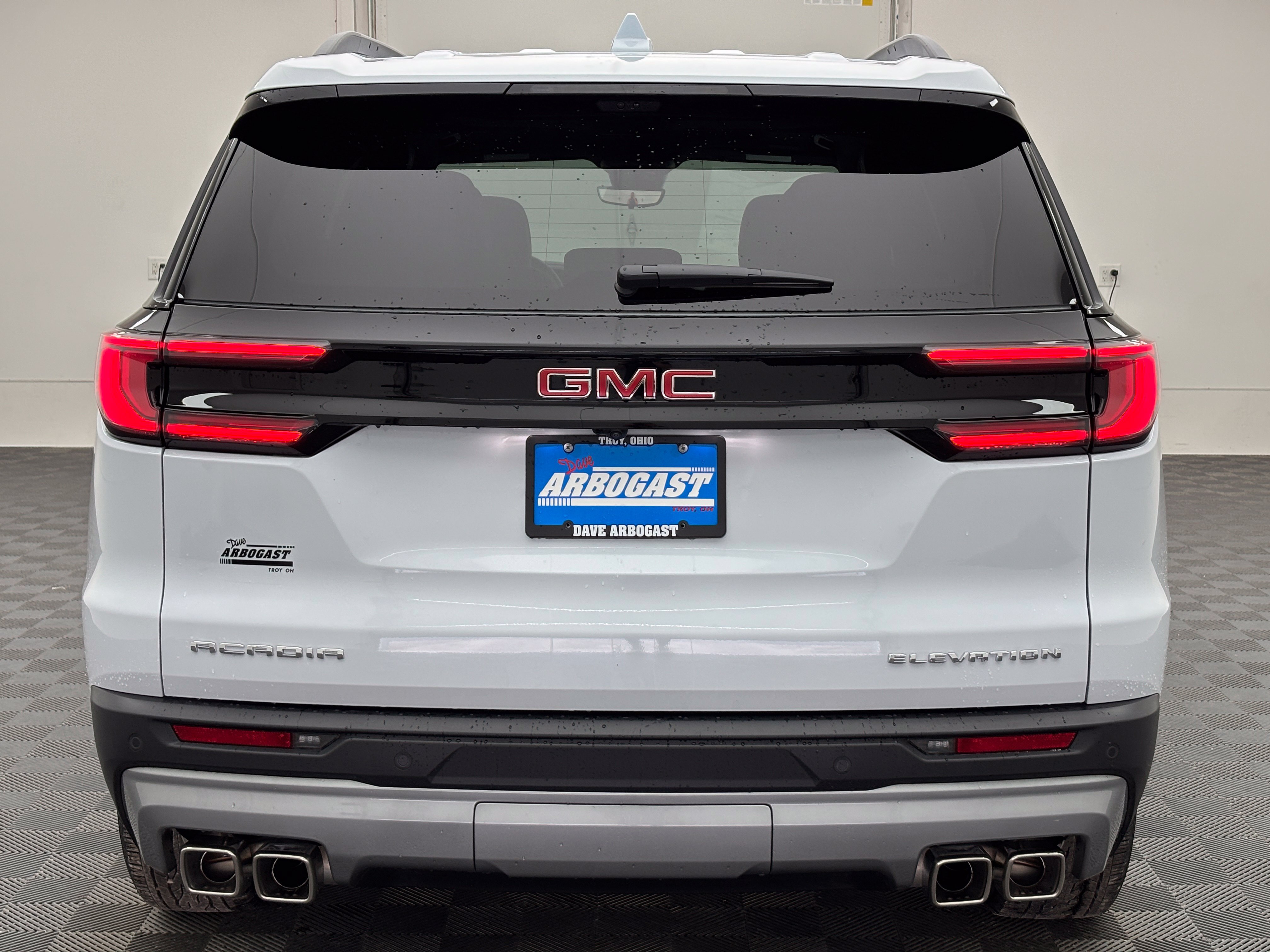 New 2026 GMC Acadia Elevation w/ Elevation Premium Package FWD image 11
