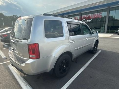 Used 2011 Honda Pilot Touring image 4
