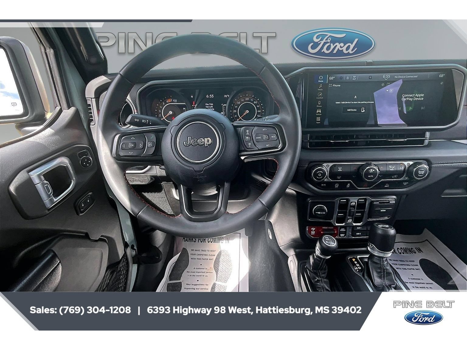 Used 2024 Jeep Wrangler Unlimited Rubicon AWD/4WD image 5