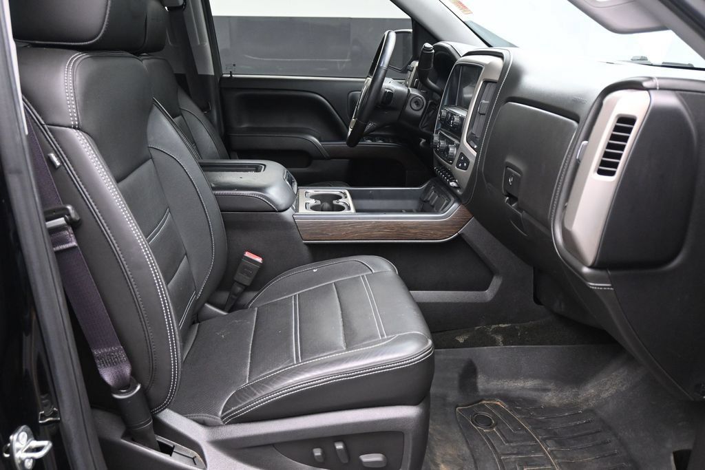 Used 2017 GMC Sierra 1500 Denali w/ Denali Ultimate Package AWD/4WD image 10