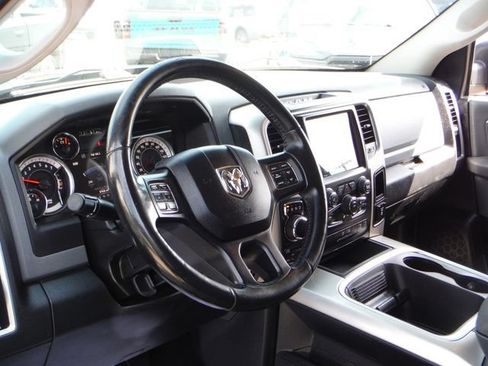 Certified 2018 RAM 1500 Big Horn AWD/4WD image 3