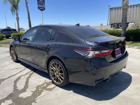Used 2024 Toyota Camry SE w/ Convenience Package FWD image 6
