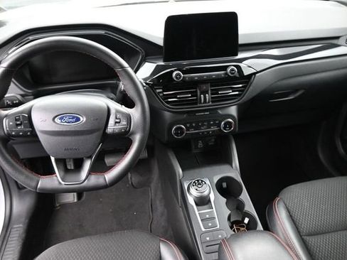 Used 2025 Ford Escape ST-Line Select AWD/4WD image 22