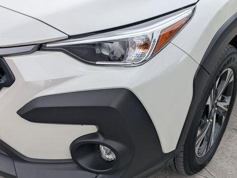 Used 2025 Subaru Crosstrek 2.0i Premium image 12