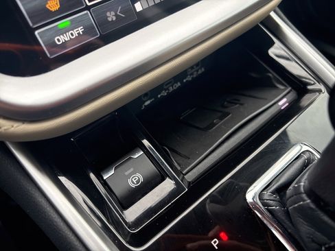 Certified 2023 Subaru Outback Limited image 23