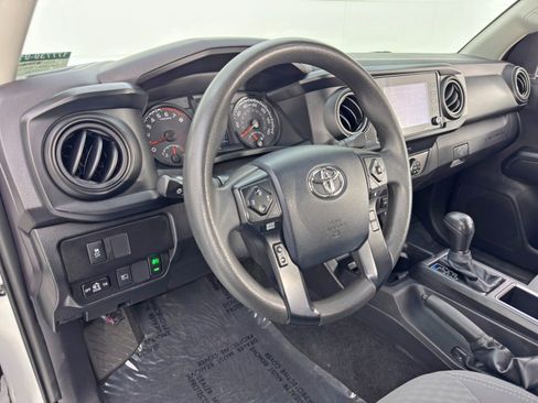 Used 2020 Toyota Tacoma SR w/ SR Convenience Package image 12