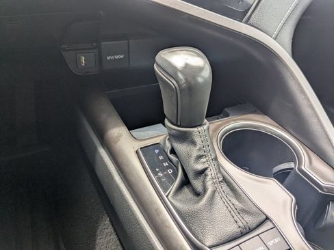 Used 2023 Toyota Camry SE w/ Convenience Package FWD image 18