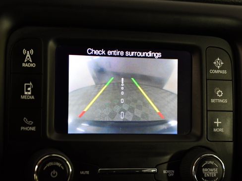 Used 2018 Jeep Compass Latitude w/ Cold Weather Group AWD/4WD image 27
