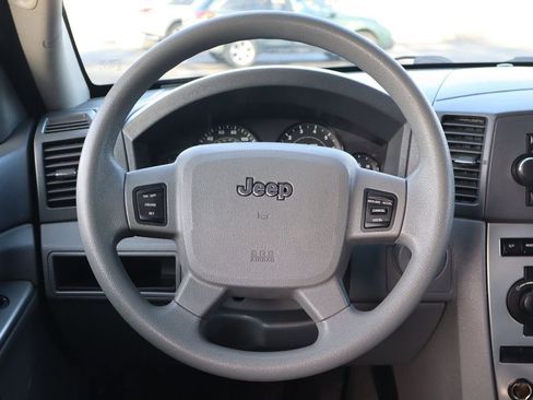 Used 2006 Jeep Grand Cherokee Laredo image 18