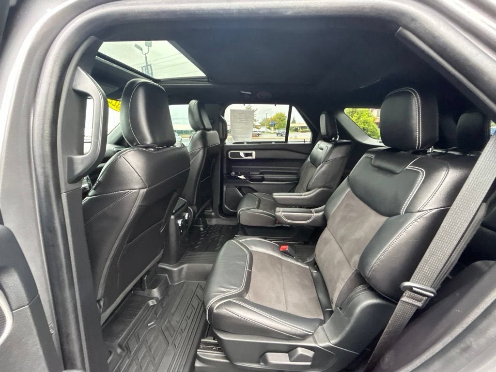 Used 2022 Ford Explorer ST AWD/4WD image 15