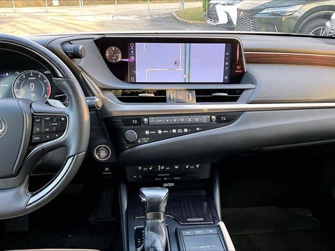 Used 2019 Lexus ES 350 w/ Luxury Package image 6