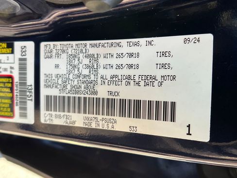 Used 2025 Toyota Tundra SR5 image 27