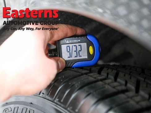 Used 2024 Chrysler Voyager LX image 25