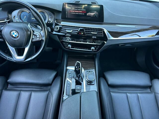 Used 2019 BMW 530e w/ Convenience Package RWD image 16