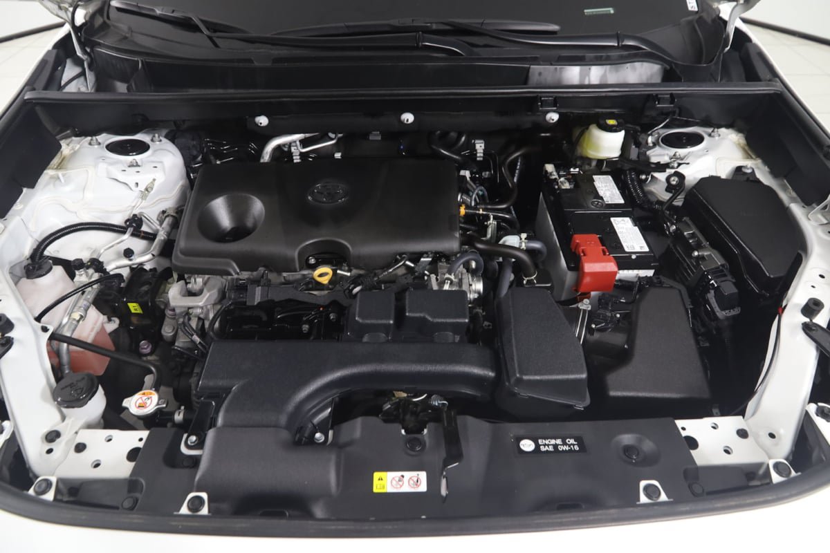 Used 2025 Toyota RAV4 LE AWD/4WD image 40