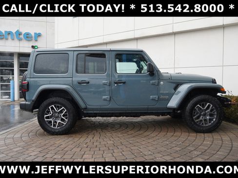Used 2024 Jeep Wrangler Sahara image 2