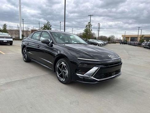 New 2026 Hyundai Sonata SEL image 1