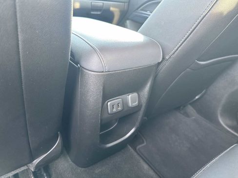 Used 2018 Chevrolet Colorado Z71 image 21