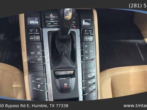 Used 2018 Porsche Macan Sport Edition AWD/4WD image 13