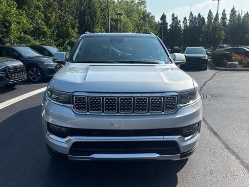 Used 2022 Jeep Grand Wagoneer Series I AWD/4WD image 2