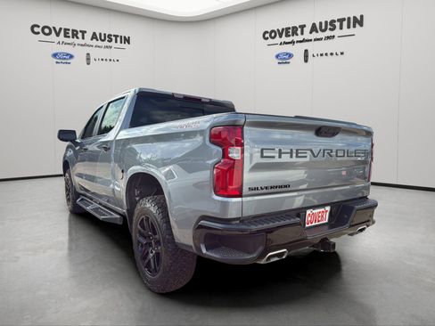 Used 2024 Chevrolet Silverado 1500 LT Trail Boss w/ Convenience Package II AWD/4WD image 3