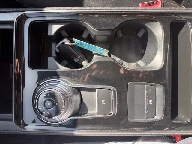 Used 2020 Ford Edge SE FWD image 21