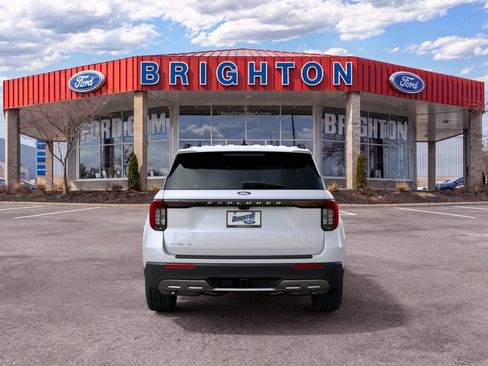 Used 2027 Ford Explorer Active w/ Active Comfort Package AWD/4WD image 7