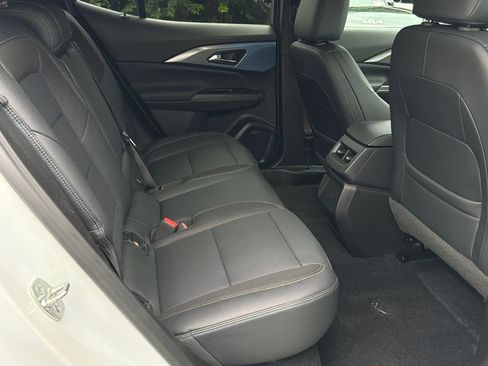 Used 2024 Chevrolet Equinox EV LT FWD image 13