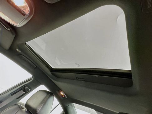 Used 2020 Dodge Charger SXT w/ Leather Interior Group image 22