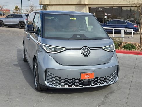 New 2025 Volkswagen ID. Buzz Pro S image 2