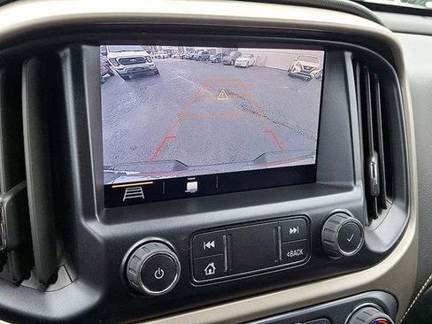 Used 2022 GMC Canyon Denali w/ Denali Black Edition Package image 20