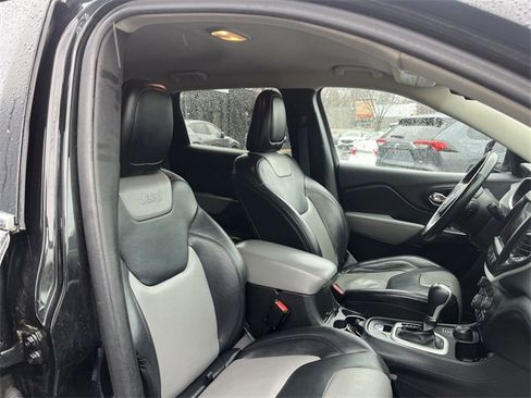 Used 2014 Jeep Cherokee Limited w/ Technology Group image 24