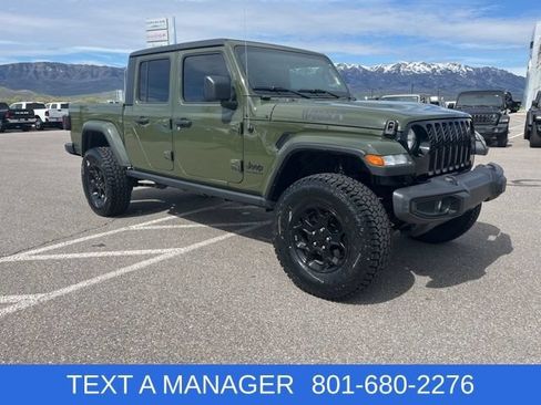 Used 2023 Jeep Gladiator Sport AWD/4WD image 1