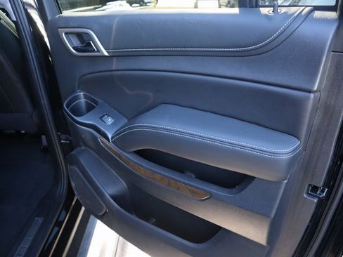 Certified 2020 GMC Yukon XL Denali w/ Denali Premium Package image 10