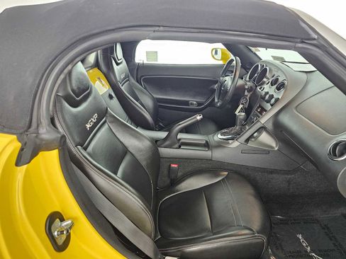 Used 2008 Pontiac Solstice GXP w/ Premium Package image 10