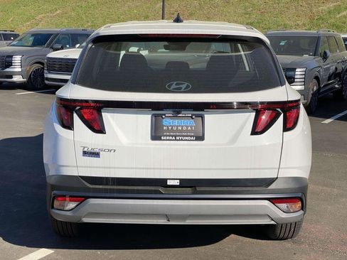 New 2026 Hyundai Tucson SE FWD image 4